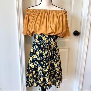 M&D Off/On the Shoulder Blouson Floral Dress—SZ. S